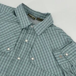 Howler Bros Pearl Snap Shirt Small Mens Plaid Long Sleeve Vented Fishing Outdoor